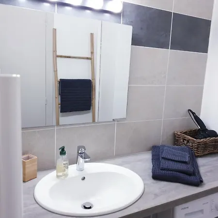 Le Tilleul By Tah - 100m Gare De Les Pins